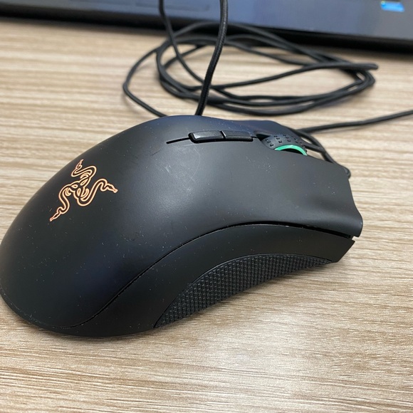 👉🏼SOLD👈🏼 M Razer DeathAdder Elite Wired Optical Gaming Mouse Chroma Lighting - Picture 3 of 8